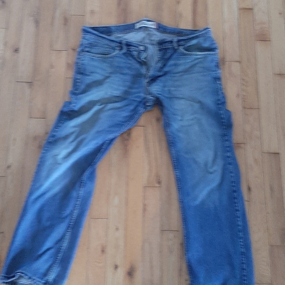 Levi's 505boot cut denim  size w34 L 30